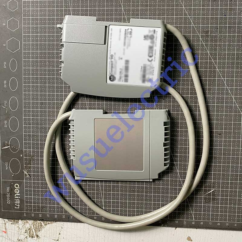 Allen Bradley 1769-CRL3 CompactLogix expansion cable