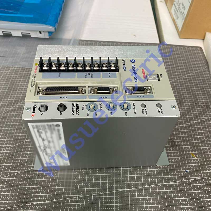 Allen Bradley 2098-DSD-010-SE  Multi-Axis Digital Servo Drive